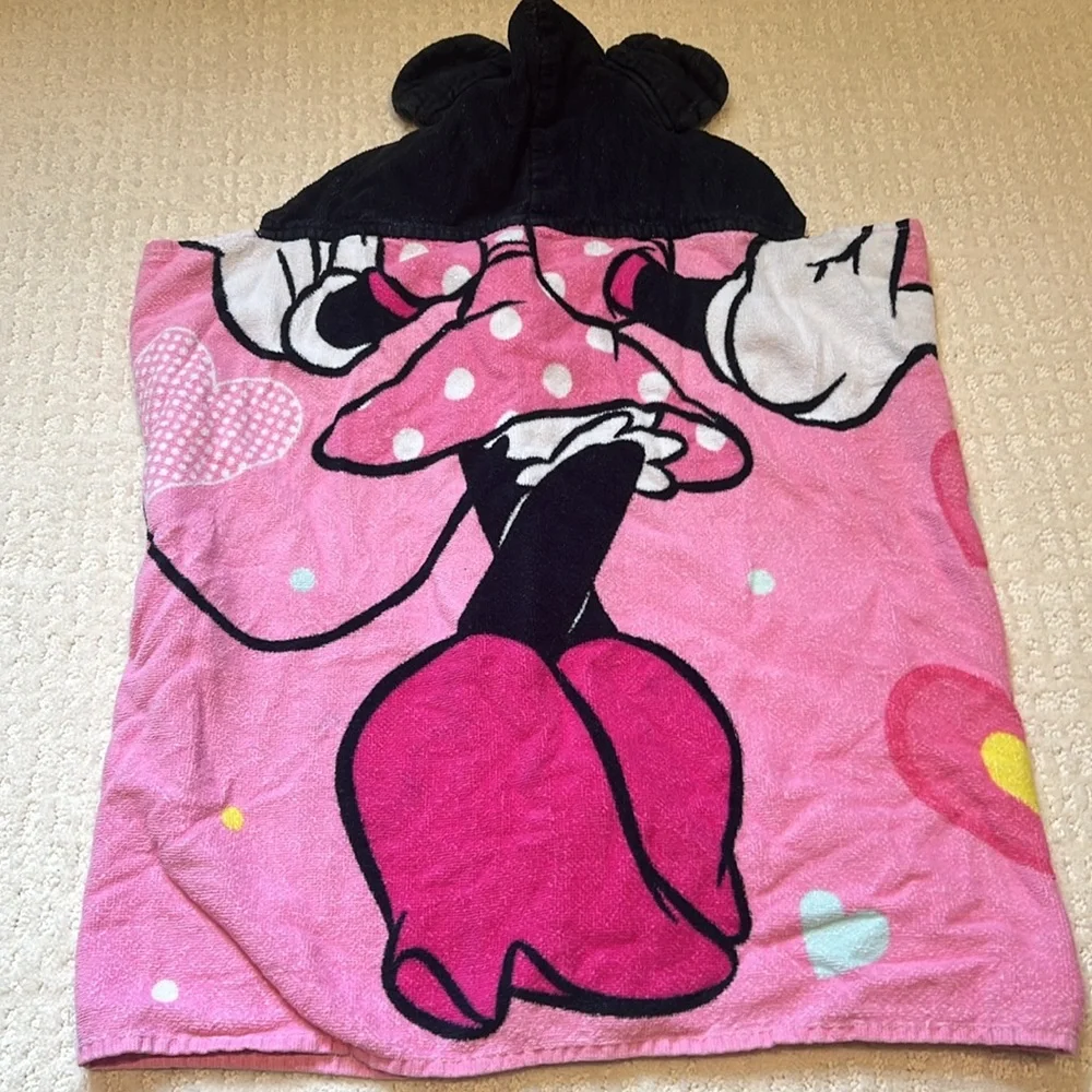 Disney Minnie Mouse hooded toddler towel